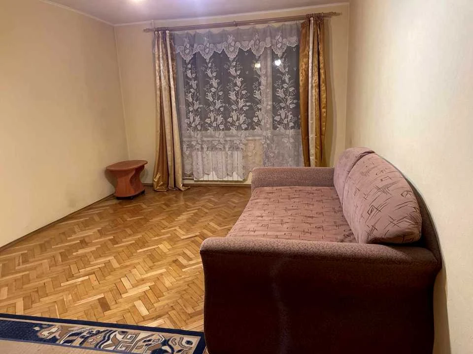 Apartment. Kyiv, Naukova Avenue