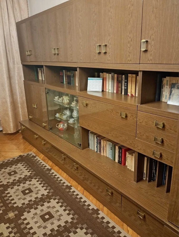 Можно с животными. Газ, бойлер. Метро Кловская, 5 минут пешком.