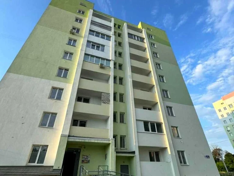 Apartment. Kharkiv, Heroiv Харкова Prospect