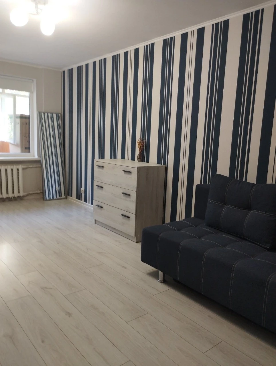 Продається двокімнатна квартира,в районі Седова,по вулиці Рі