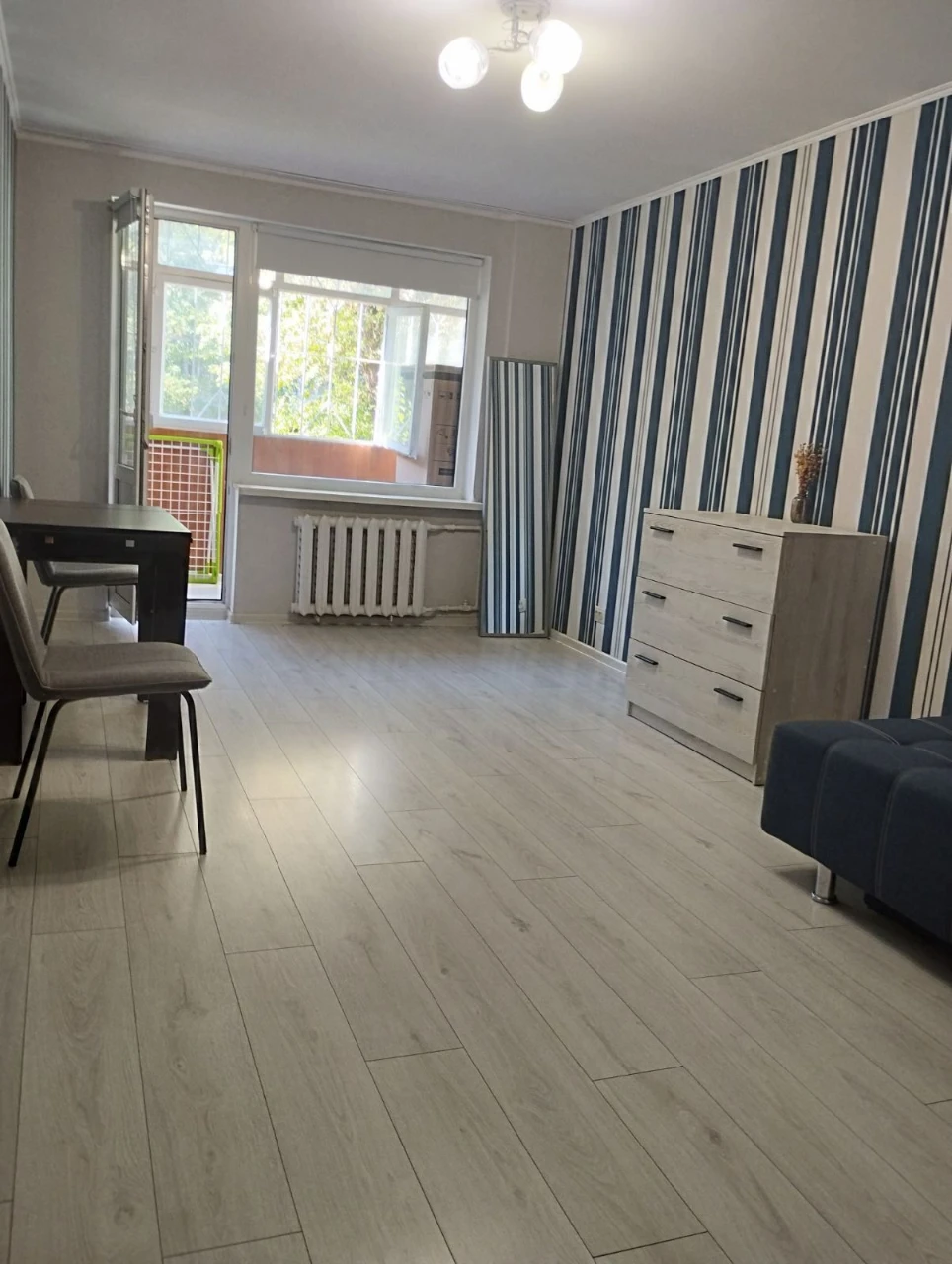 Продається двокімнатна квартира,в районі Седова,по вулиці Рі