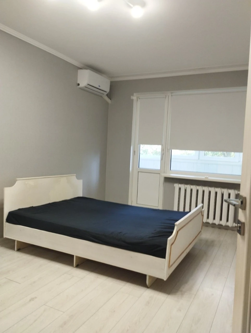 Продається двокімнатна квартира,в районі Седова,по вулиці Рі