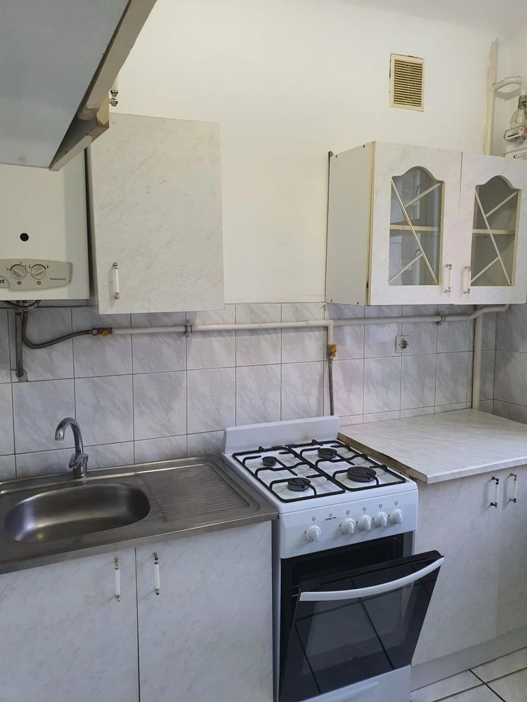 Продажа 2-комнатной квартиры в районе парка!