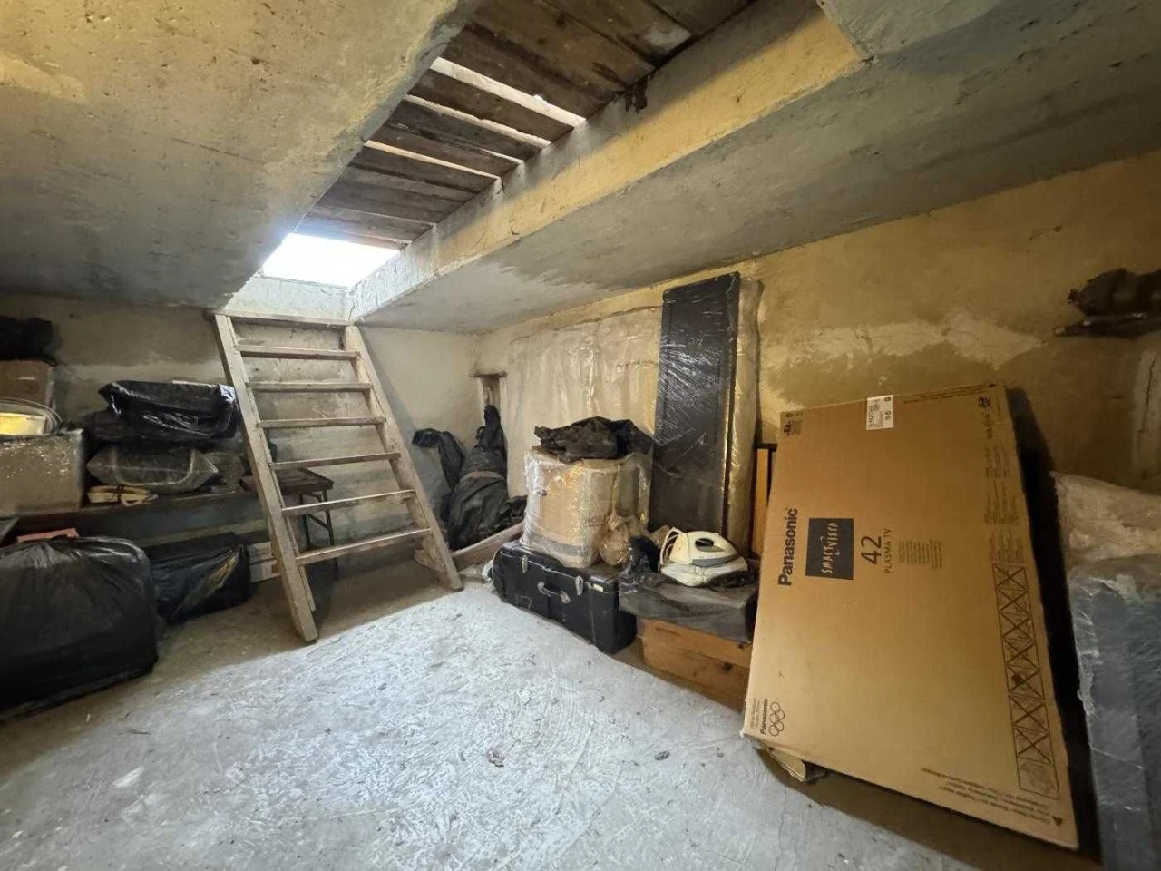 Продаж цегляного гаража з оглядовою ямою, АГК «Пасічник», ву