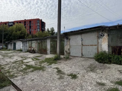 Продаж цегляного гаража з оглядовою ямою, АГК «Пасічник», ву