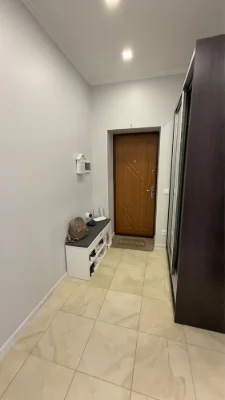 Прожаж 2.5 кімнат ,газ ,новобудова!