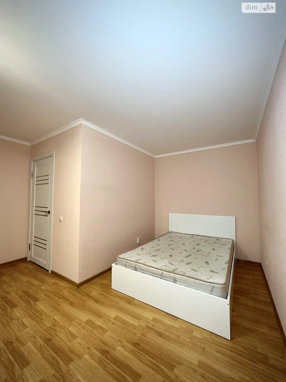 Apartment for Sale: Apartment in "Bам"