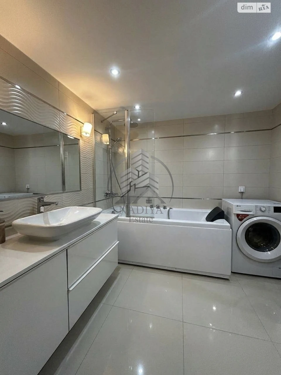 Long-Term Rental Apartment in New World