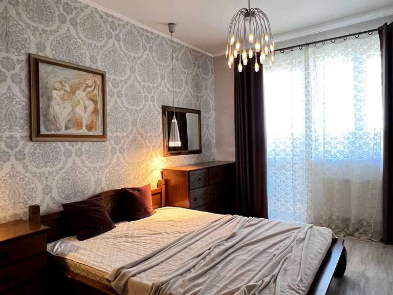 Apartment. Voskresensky Prospect, Kyiv