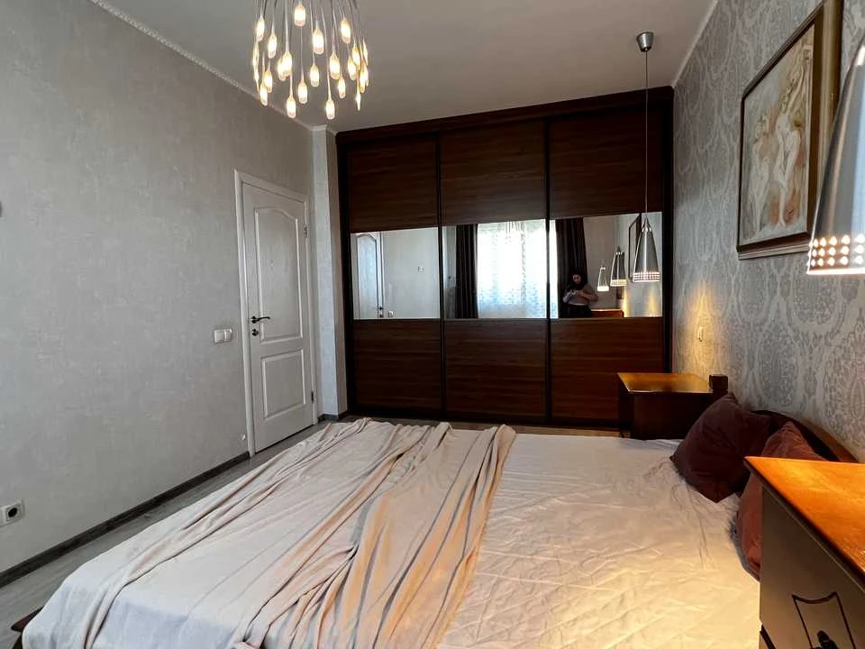 Apartment. Voskresensky Prospect, Kyiv