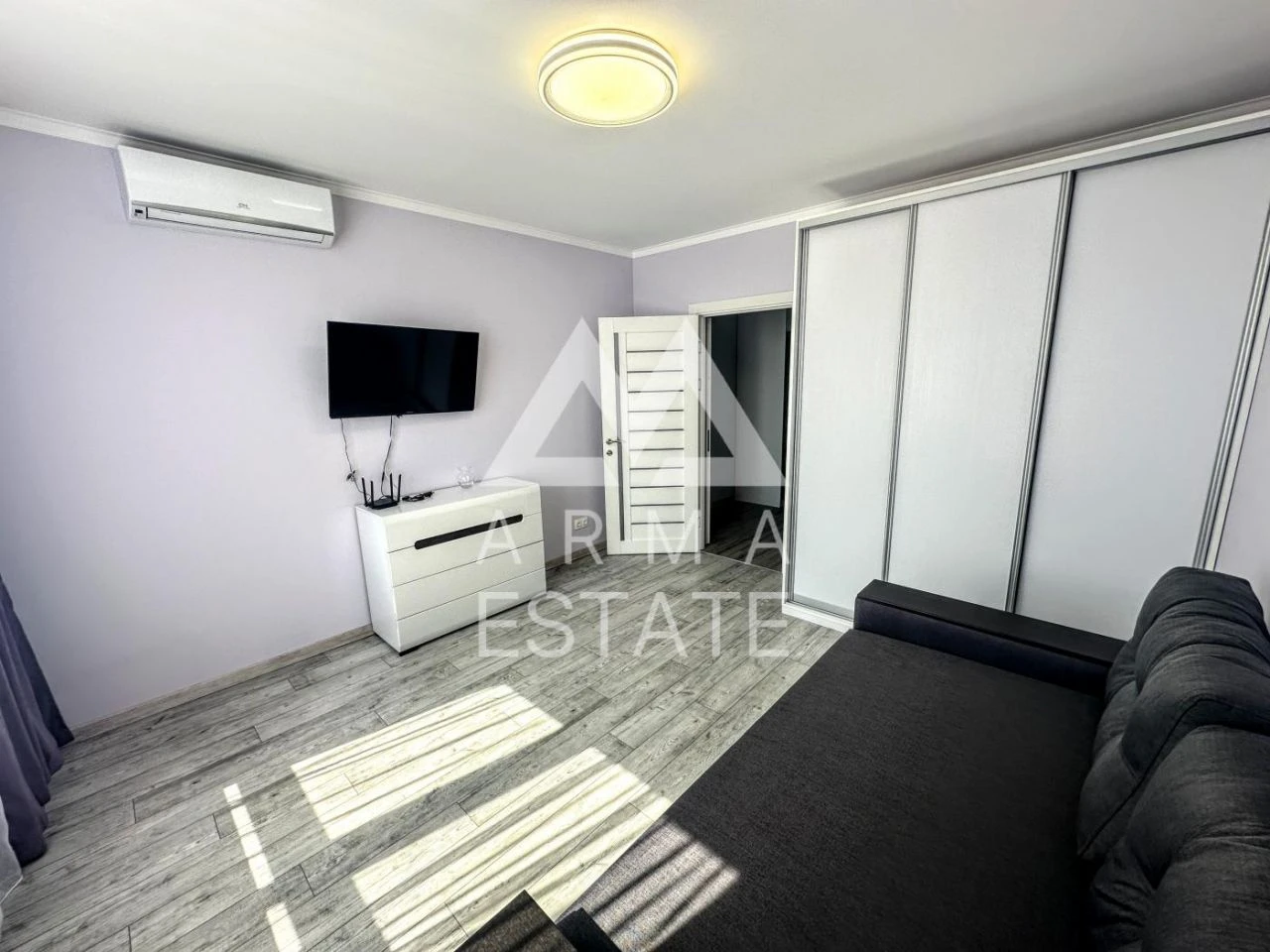 For Rent: One-bedroom apartment (45 m²) in Kyiv, Dniprovsky District
