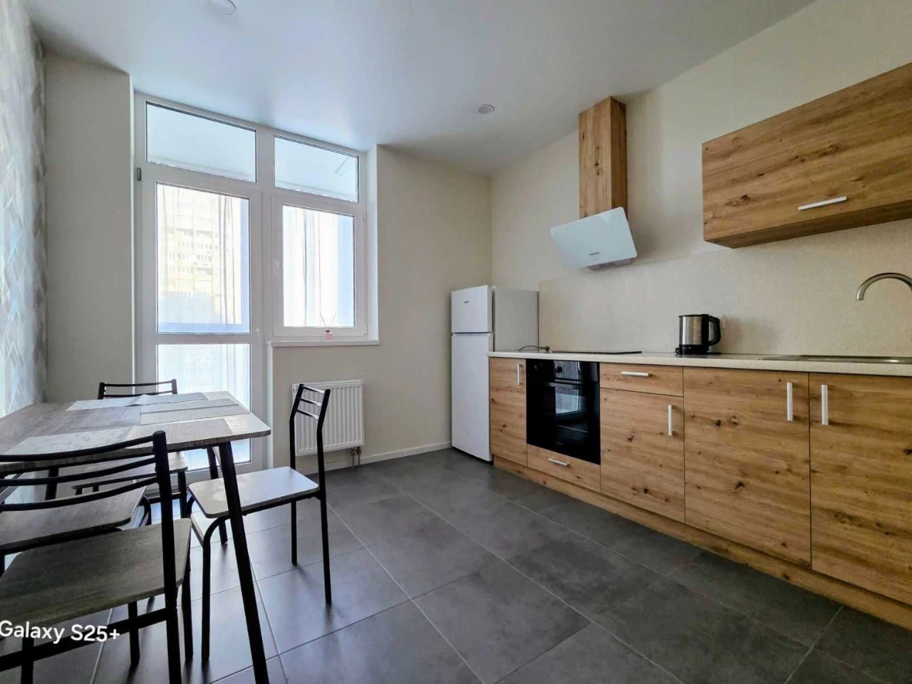 Rent 1k apartment in ЖК Лебединий, вул. Ревуцького 40 б. м. Харьковская