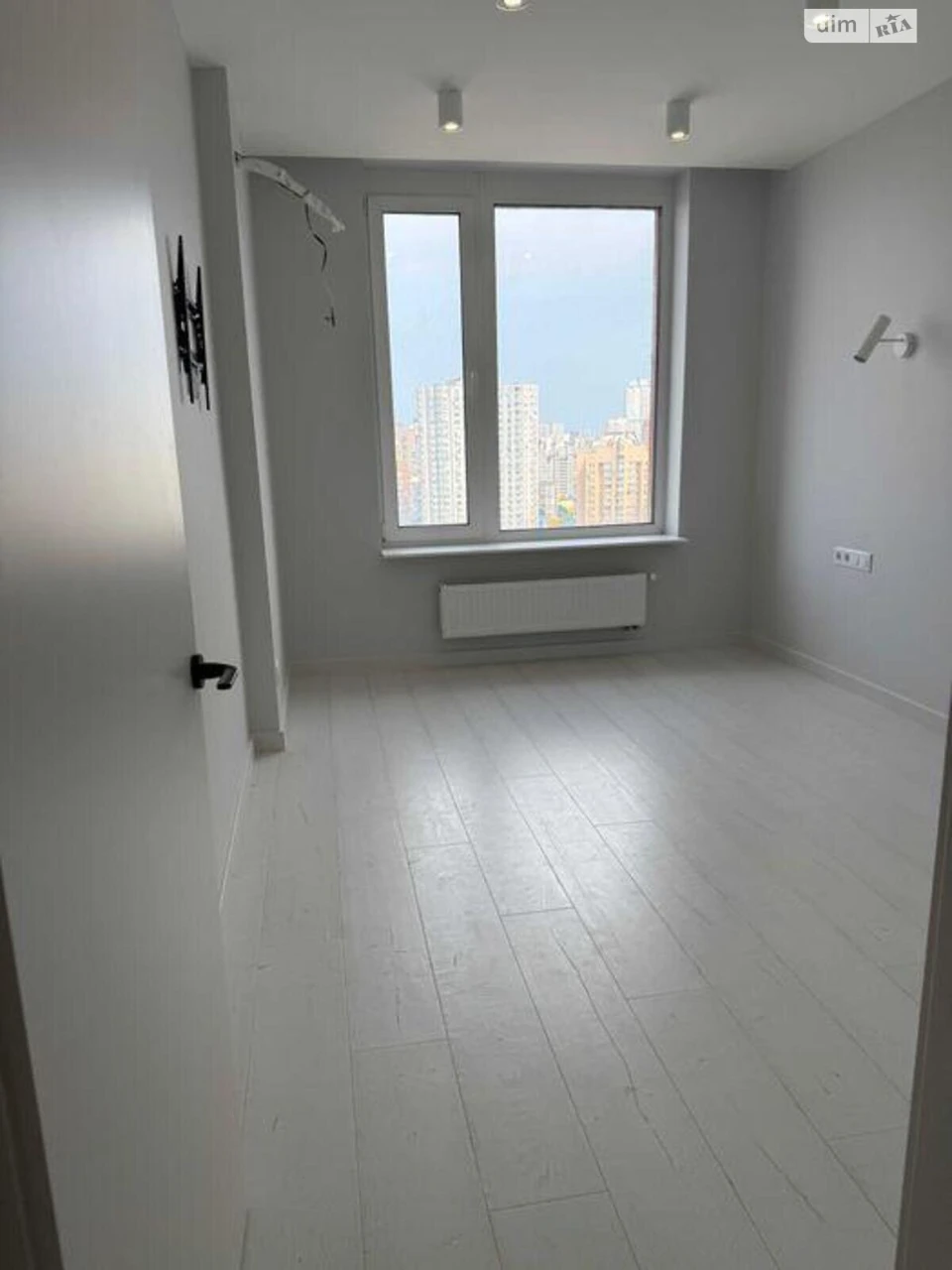 Apartment for Sale: Two-Bedroom Apartment in "Seven" Residence