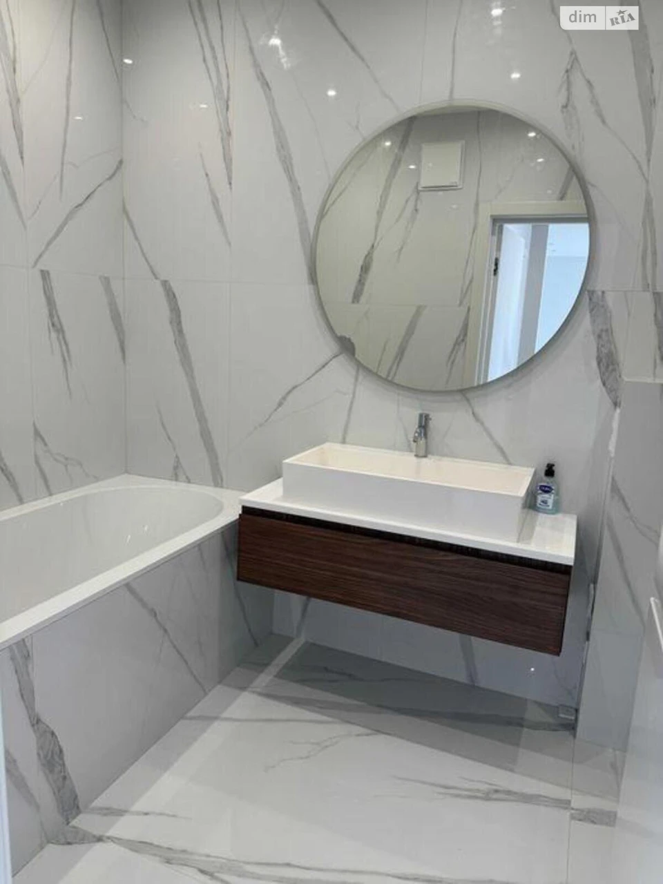 Apartment for Sale: Two-Bedroom Apartment in "Seven" Residence