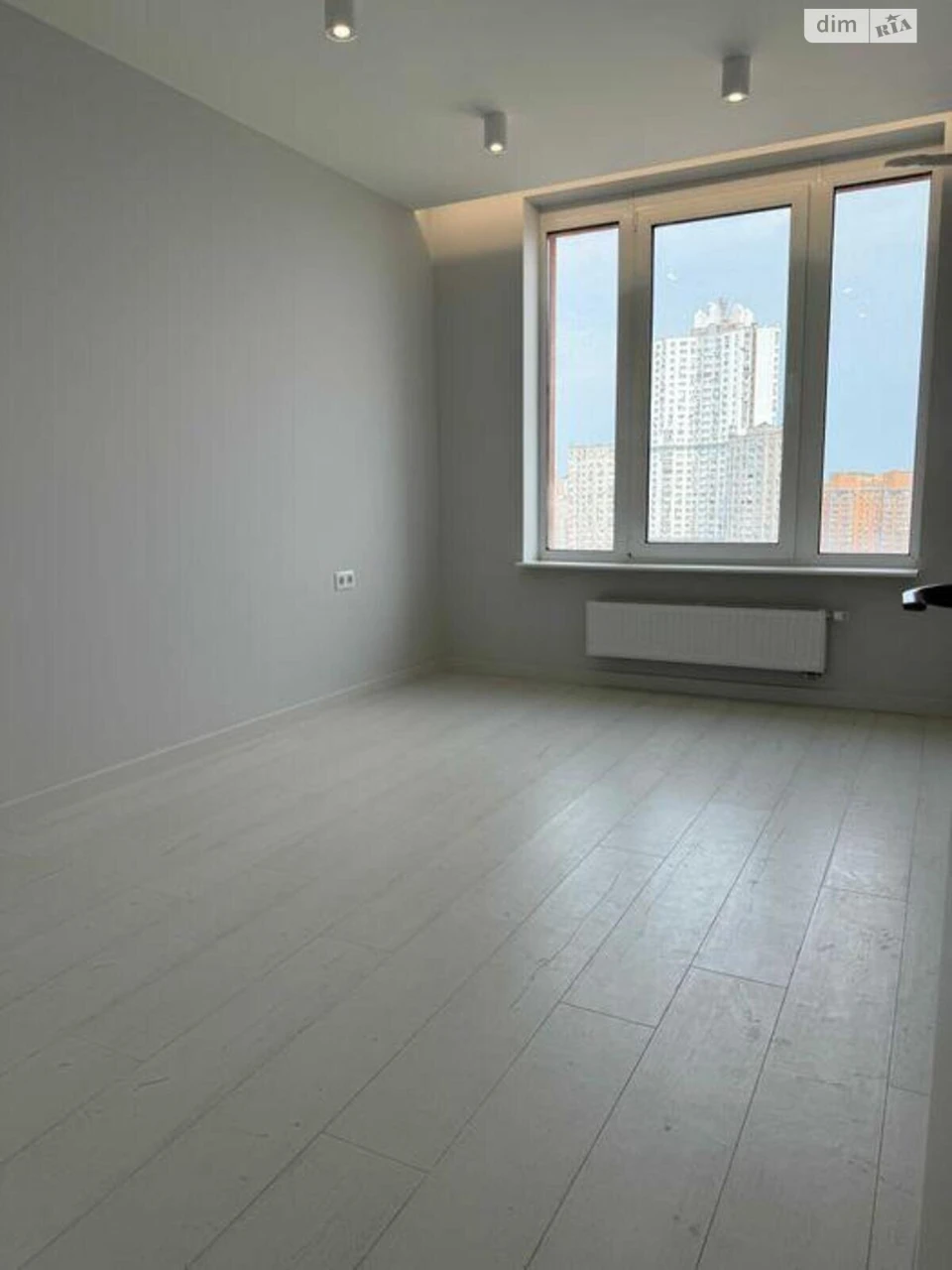 Apartment for Sale: Two-Bedroom Apartment in "Seven" Residence