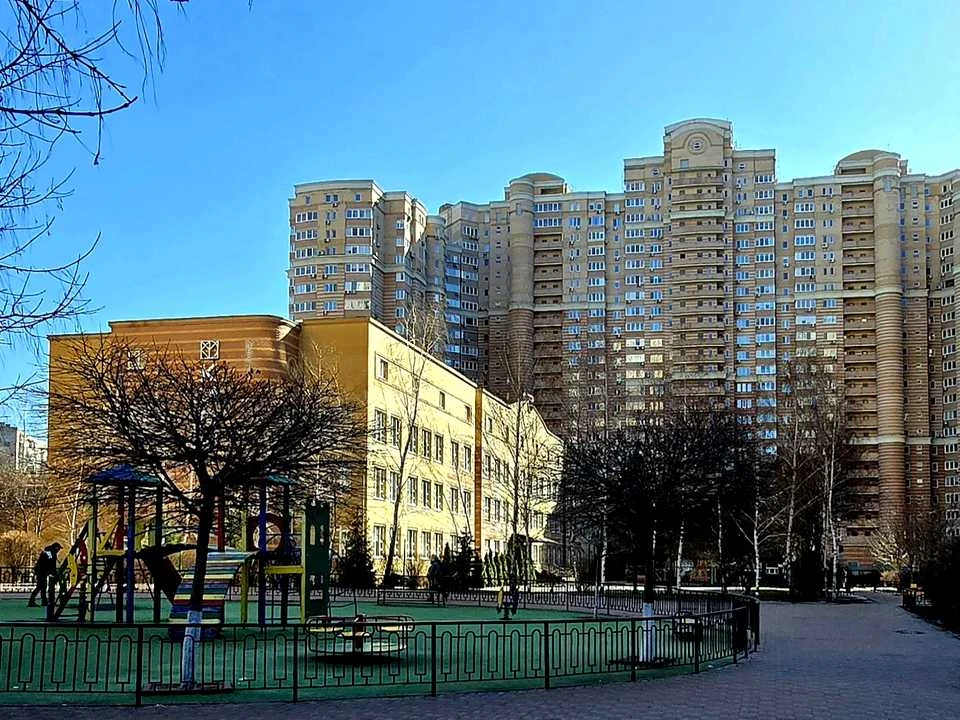 Квартира. Київ, Голосіївська вул.