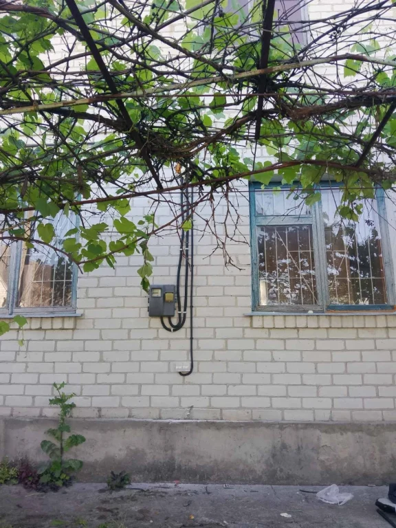 Продати будинок поблизу Житомира на Соколовському масиві.