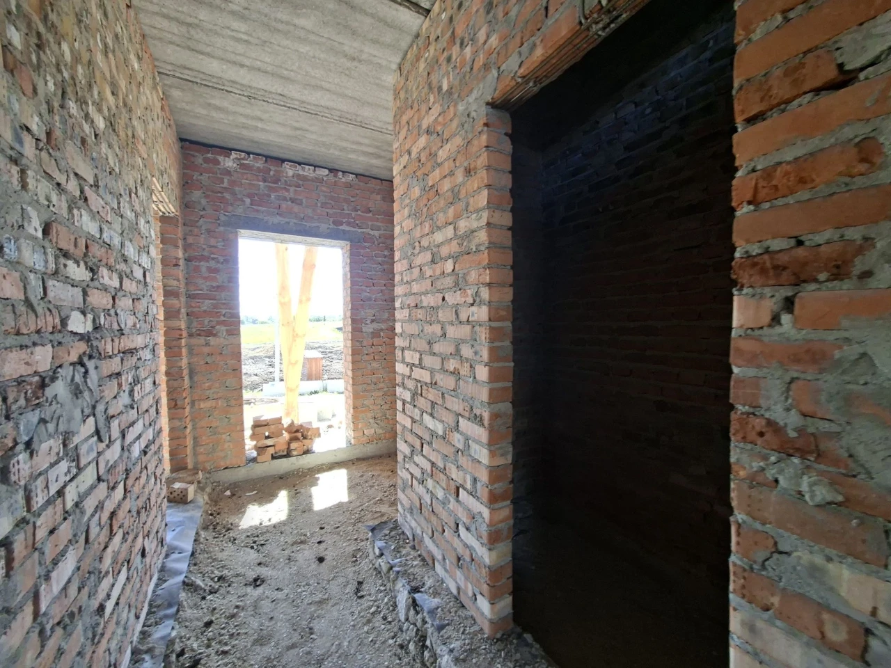 Продаж котеджу дуплекс в районі "Дружба"