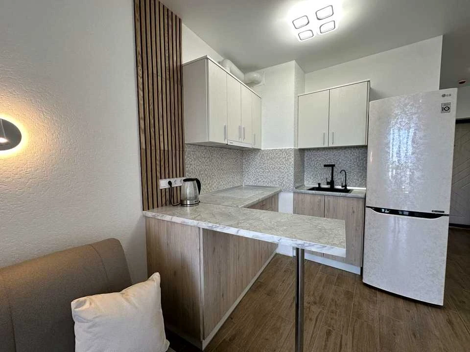 Apartment. Odesa, Pishonivsky Prosv.