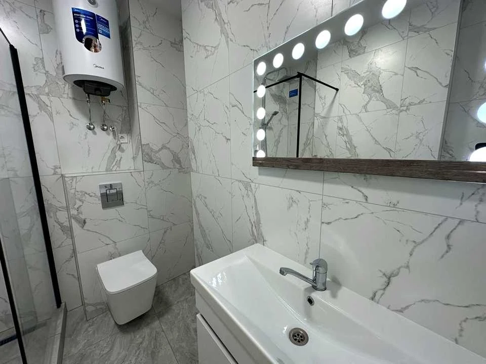 Apartment. Odesa, Pishonivsky Prosv.
