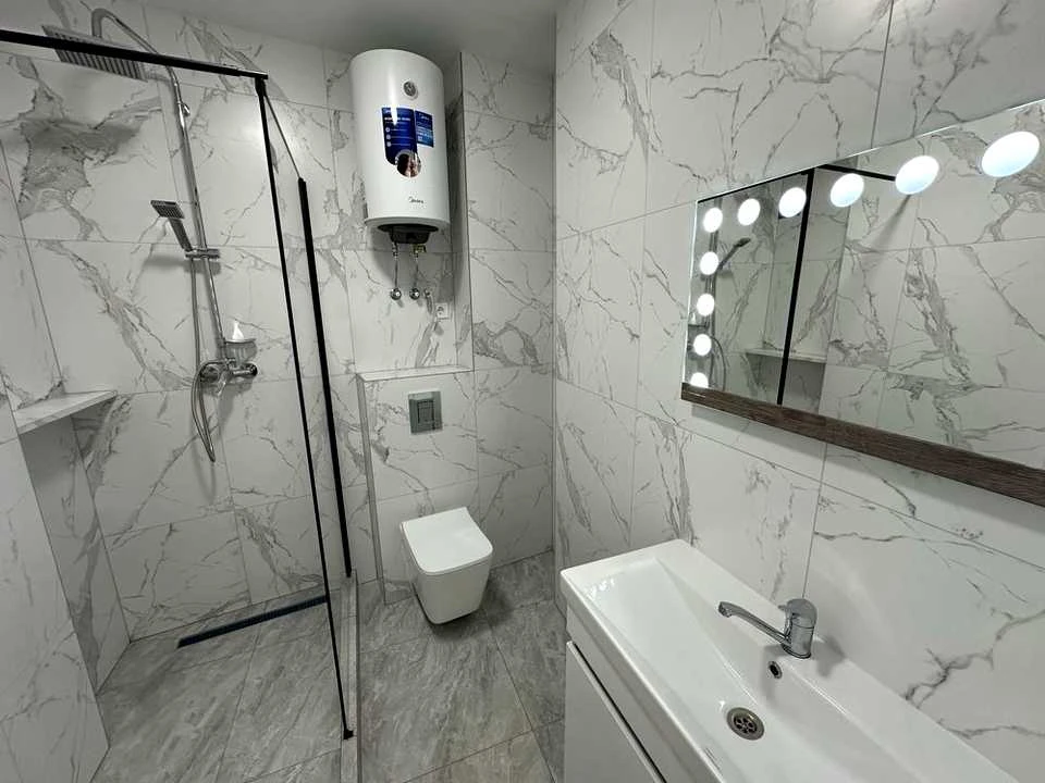 Apartment. Odesa, Pishonivsky Prosv.
