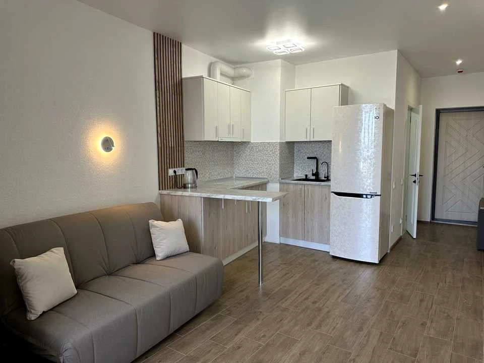Apartment. Odesa, Pishonivsky Prosv.
