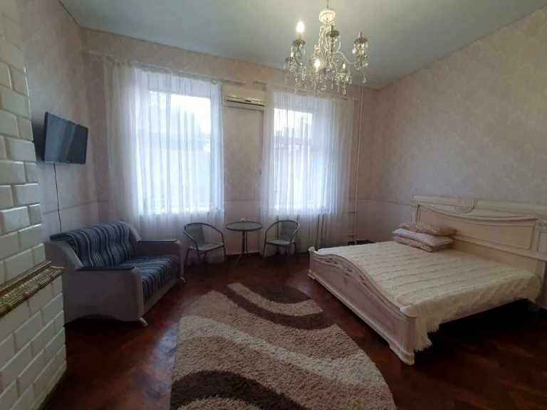 Apartment. Odesa, Onilovy Prospect.
