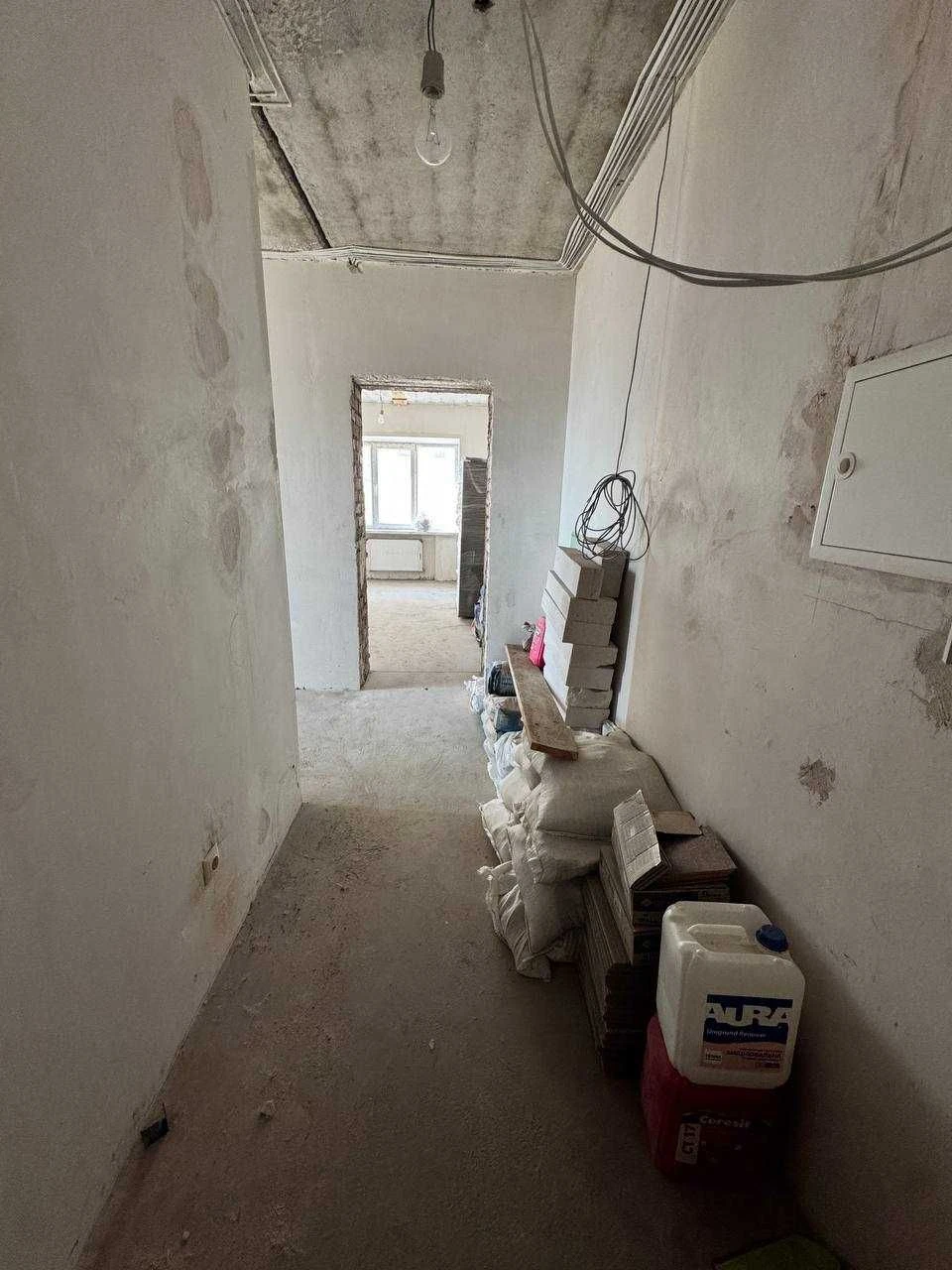 Продам 2к квартиру, новий будинок Виставка