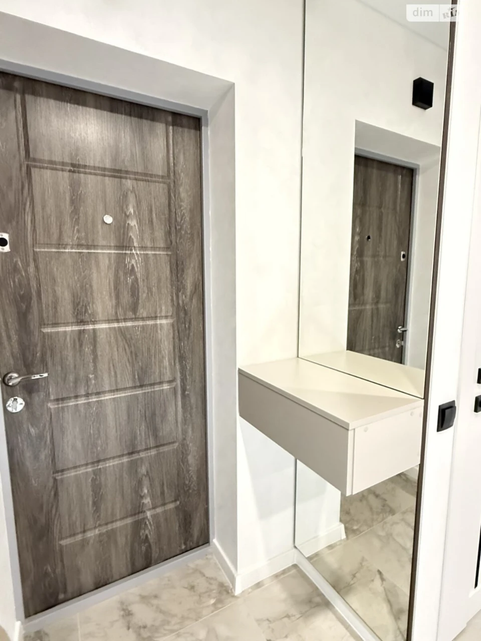Sale of Apartment in Tarasivsky Street
