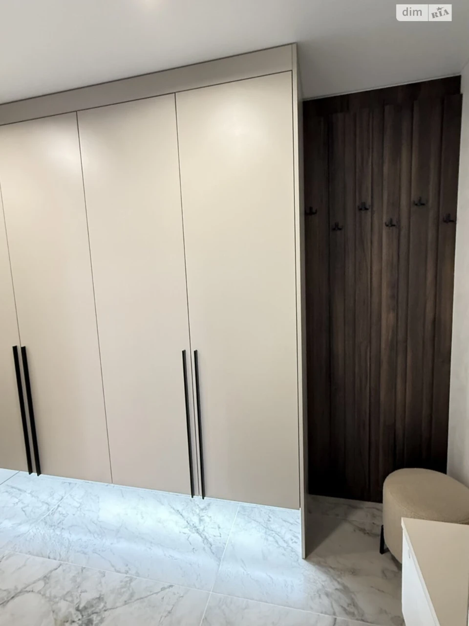 Sale of Apartment in Tarasivsky Street