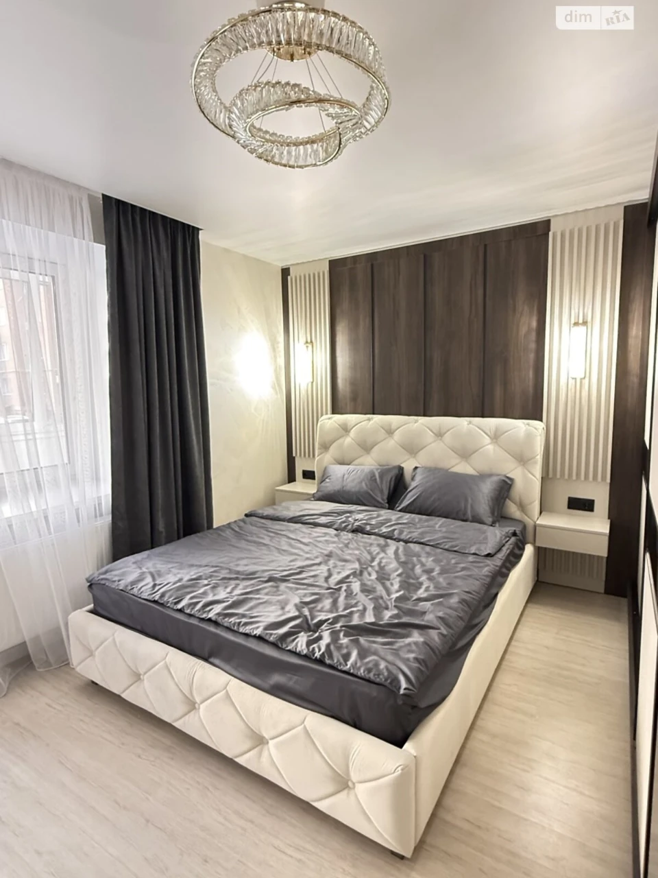 Sale of Apartment in Tarasivsky Street