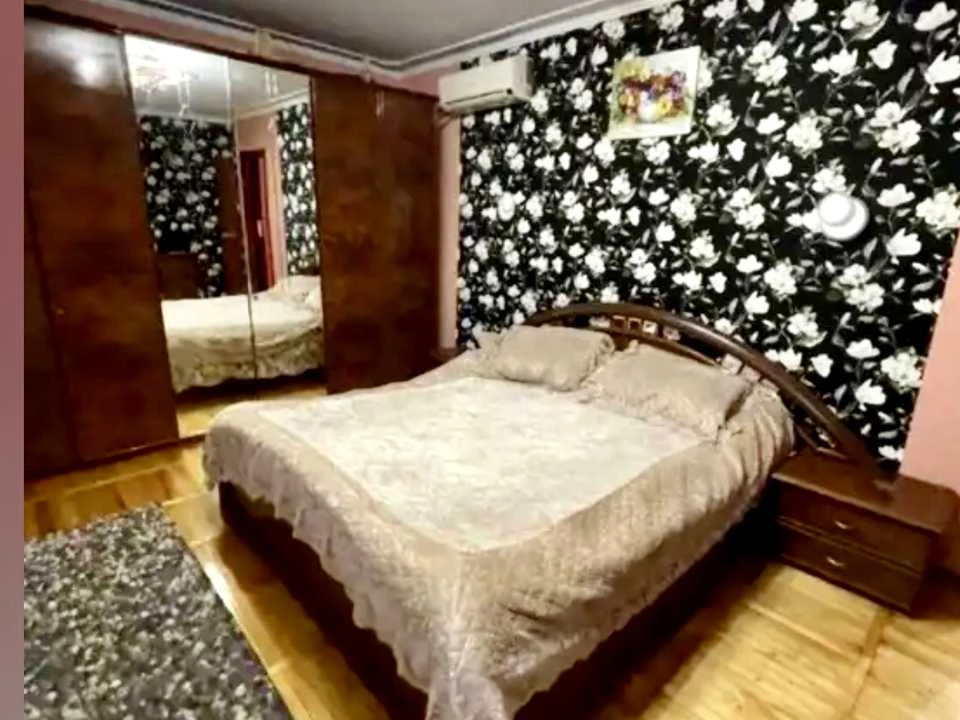 Apartment. Dnipro, Novokrymenska st.