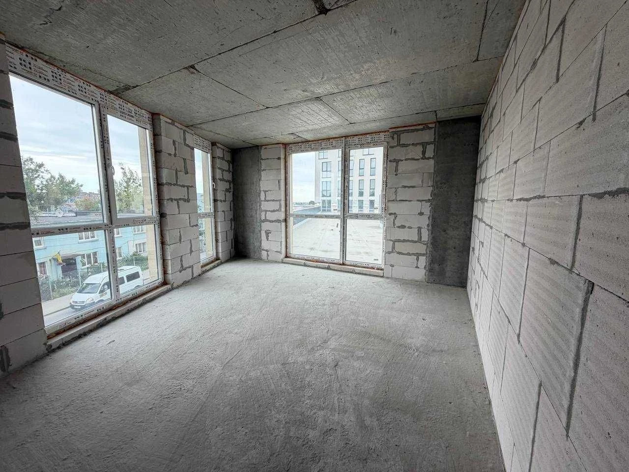 Sale of a 2-bedroom apartment in a completed section of the "Brama" residential complex.