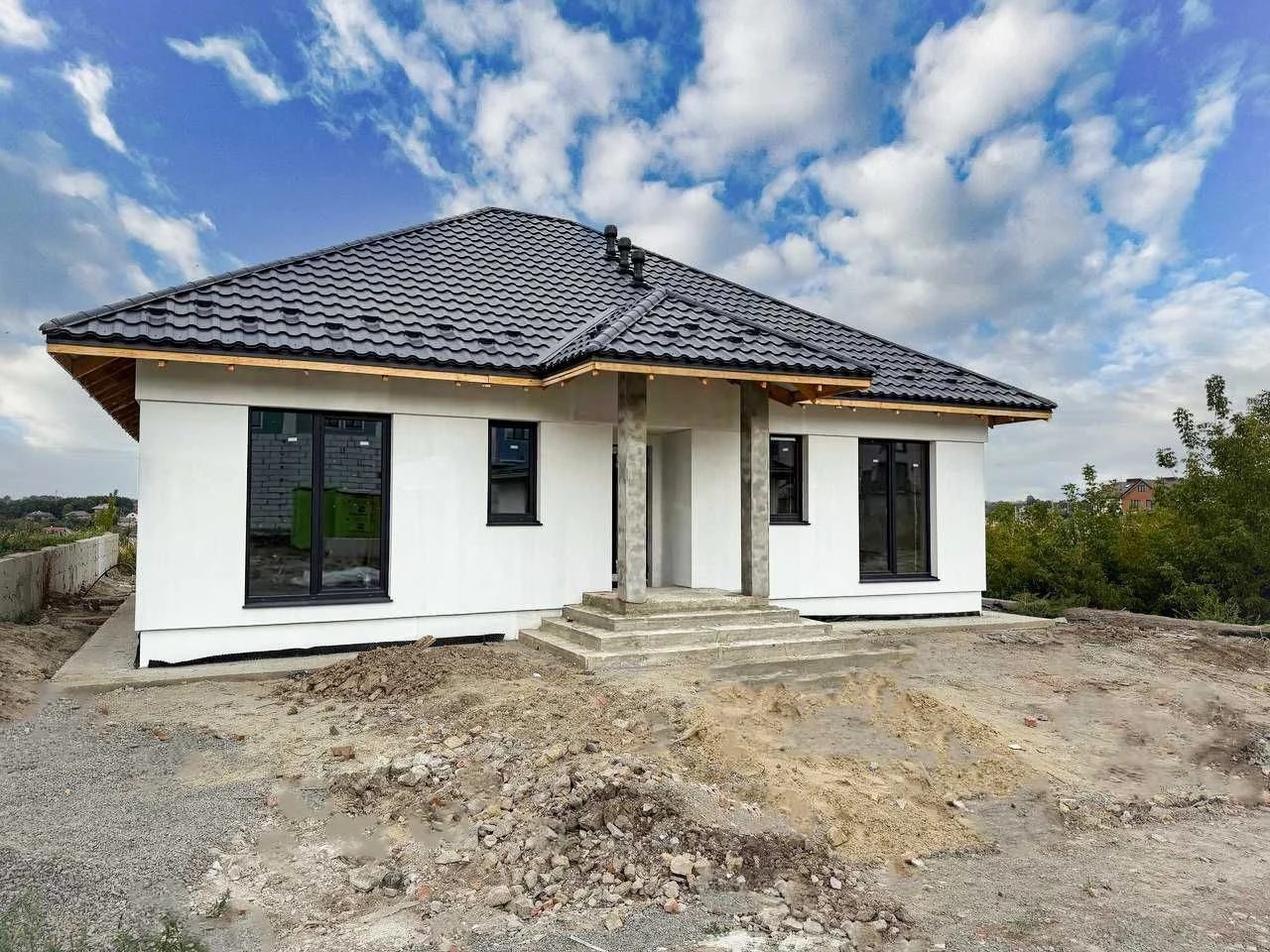 Американка з внутрішніми роботами. Район Райського саду