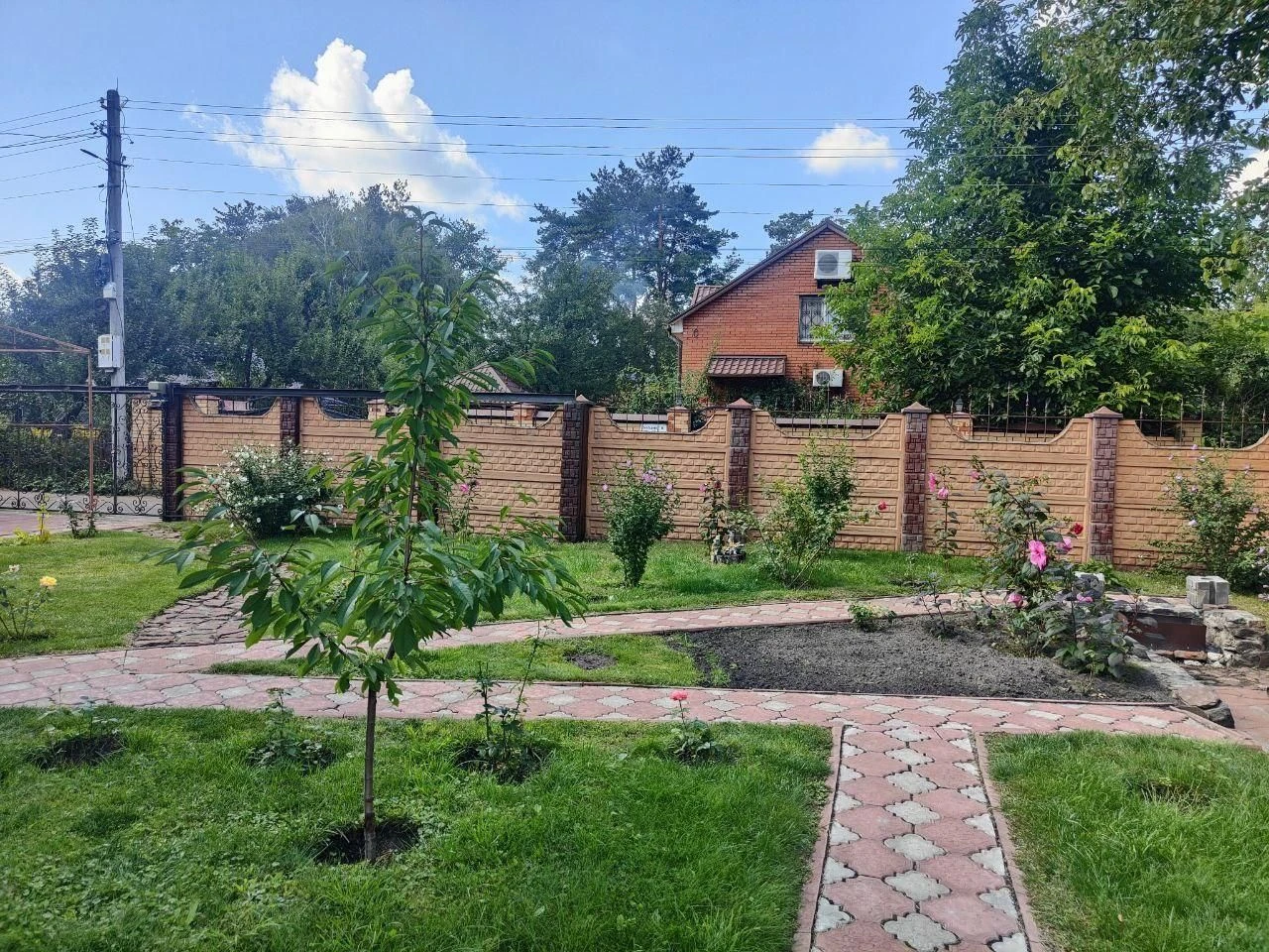 Продається 2 пов будинок, 6 соток Берковець (Академмістечко)