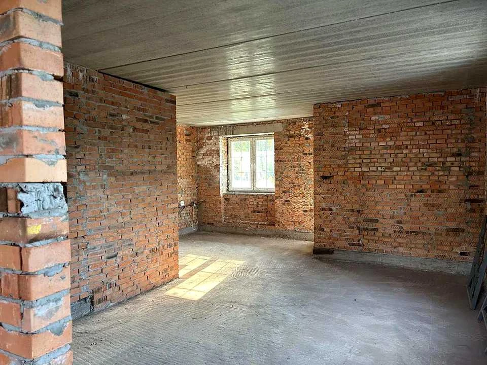 Будинок. Київ, Михайла Чалого вул.