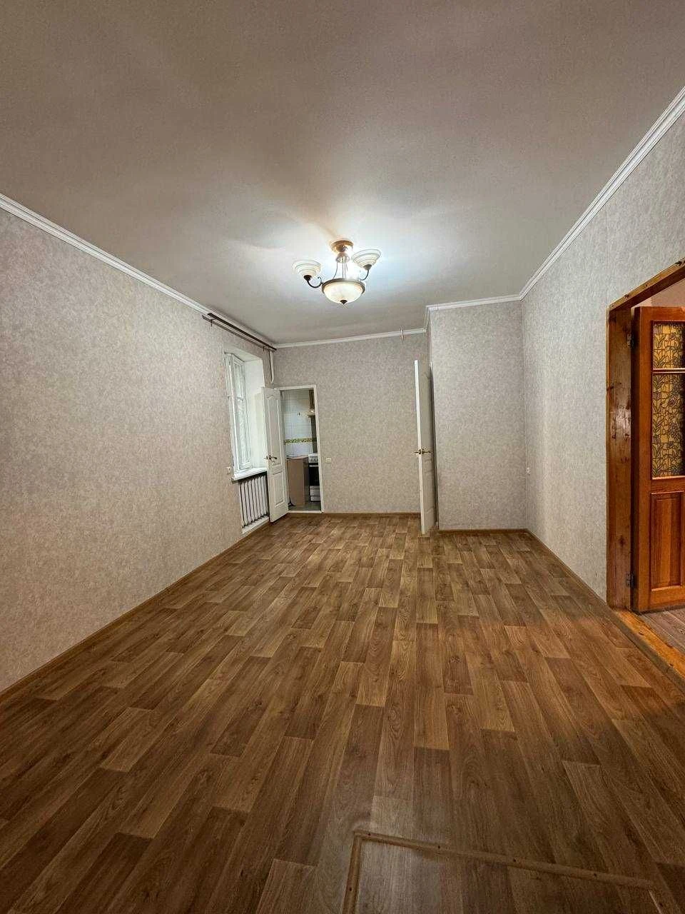 Продается 2-комнатная квартира на улице Василя Стуса