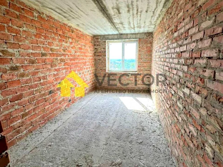 Apartment. Poltava, Velikotirnivska Street