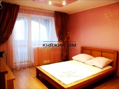Apartment. Kyiv, Zolotoustyevska st.
