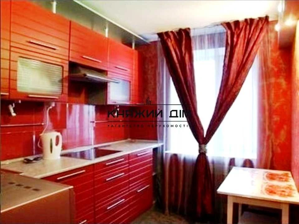 Apartment. Kyiv, Zolotoustyevska st.