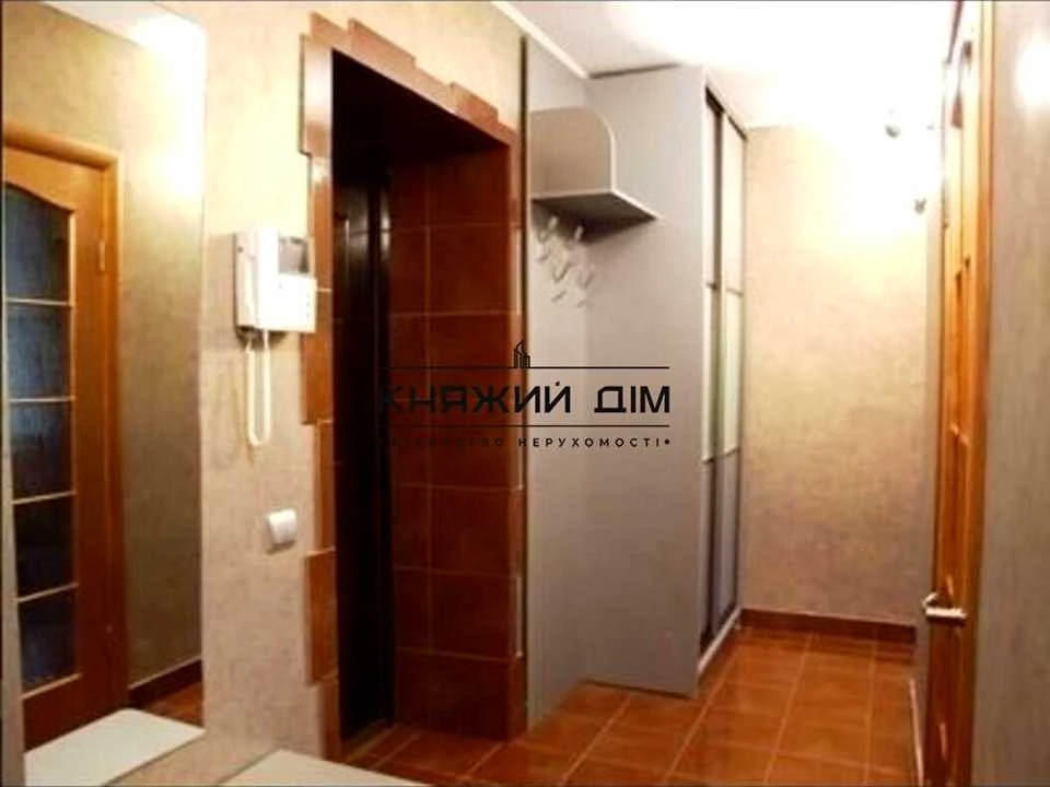 Apartment. Kyiv, Zolotoustyevska st.