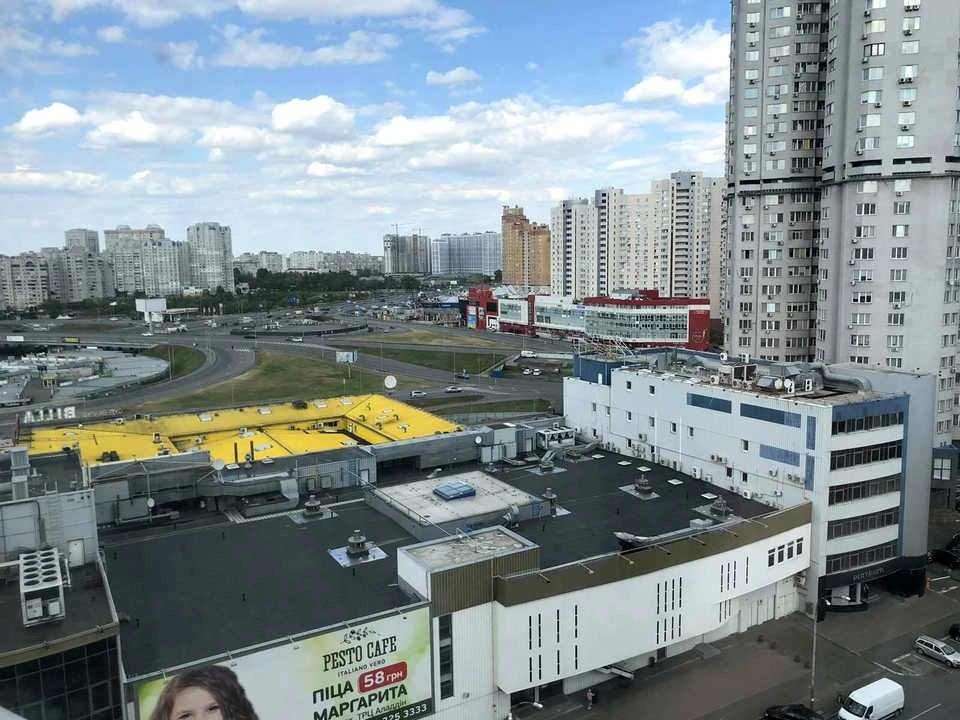 Квартира. Киев, улица Михаила Гришка