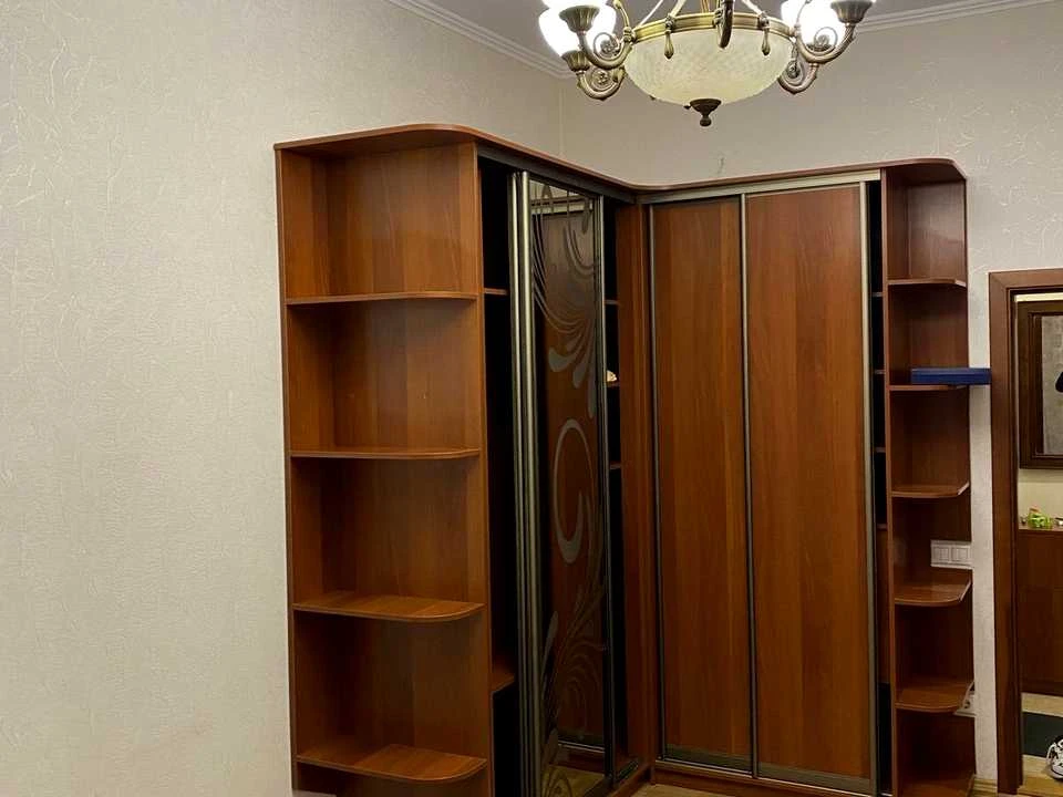 Apartment. Address: Antonovicha Avenue, Kyiv