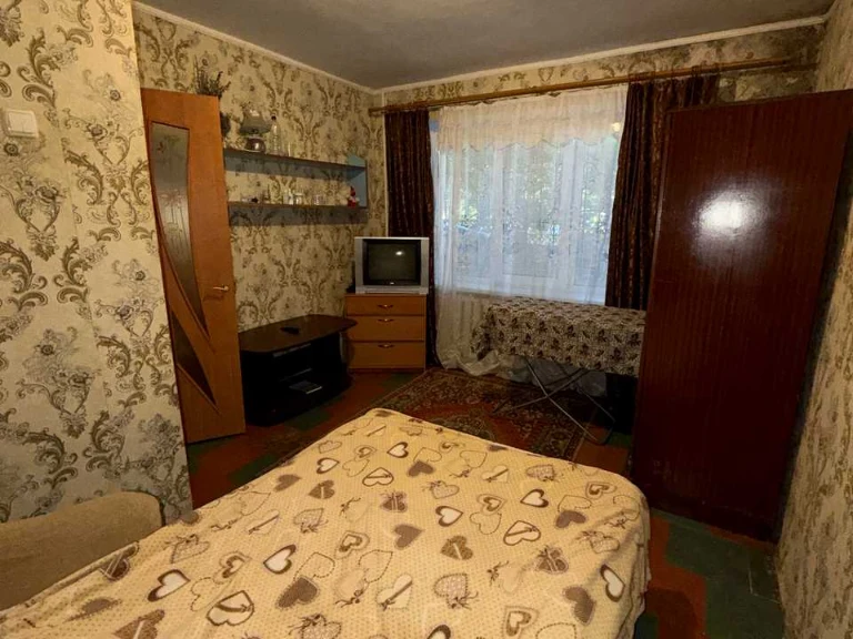 Apartment. Cyril Sineльников Street, Dnipro