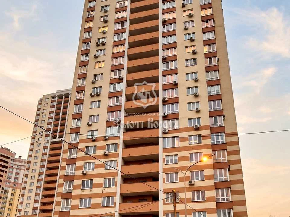 Квартира. Киев, улица Краковская