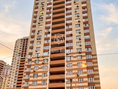 Квартира. Киев, улица Краковская
