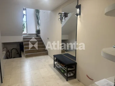 Продажа двухэтажного просторного дома в Малиновском районе