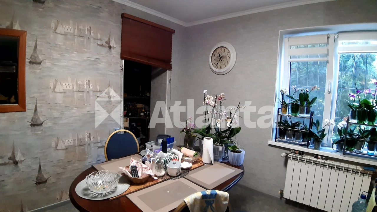 Готовий будинок з ландшафтним дизайном на Черемушках (Бреуса/Скв)