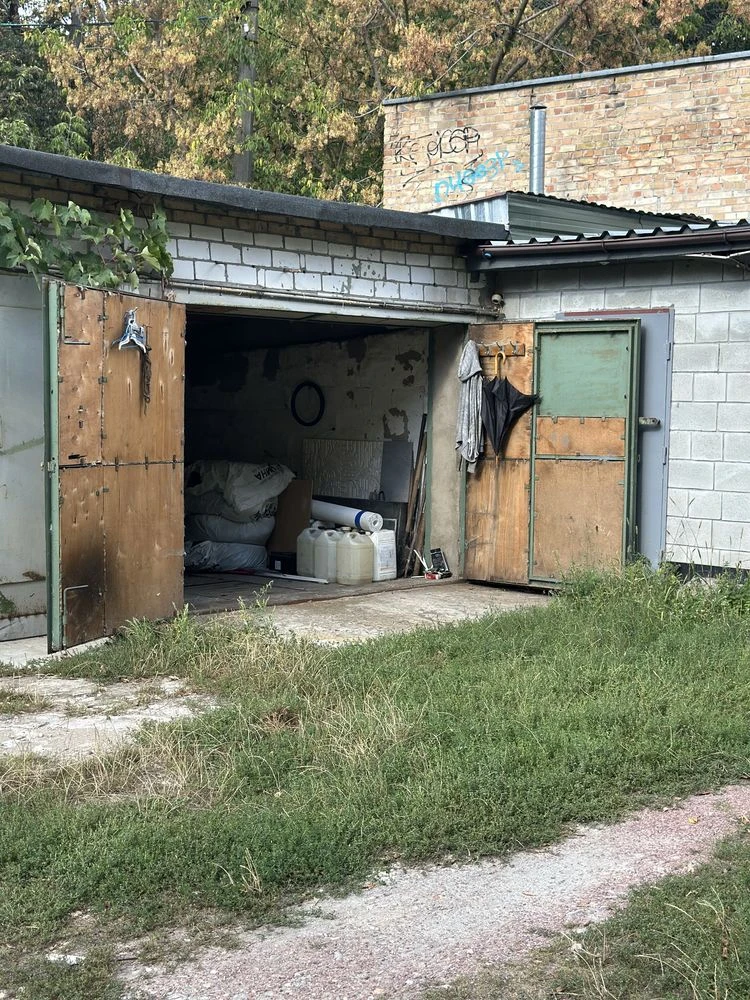Продаж капітального гаража 23м Пров. Артилерійський 11-13 Св