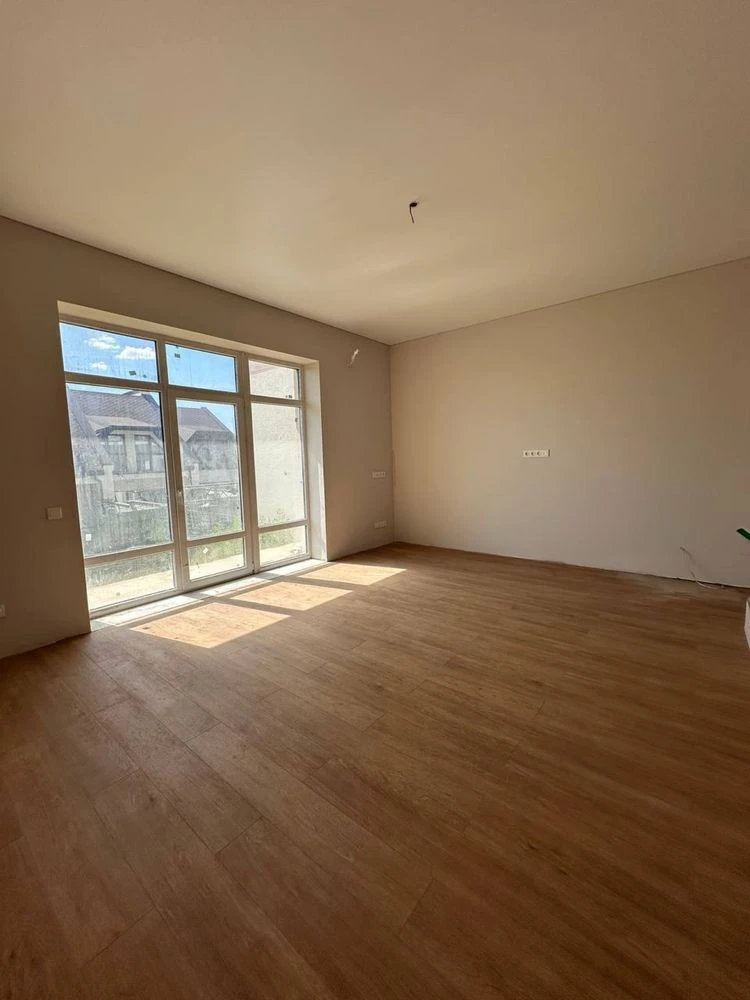 Продажа коттеджа 100 м² с ремонтом, террасой и участком 1,5 сотки